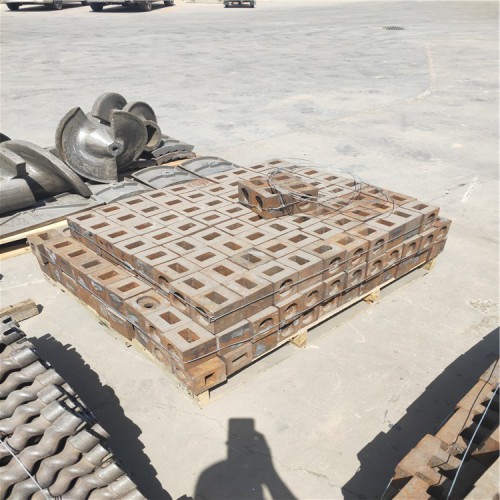 河北深州供應(yīng)煤矸石粉碎機高錳鋼錘頭甩錘破碎機高鉻合金錘頭