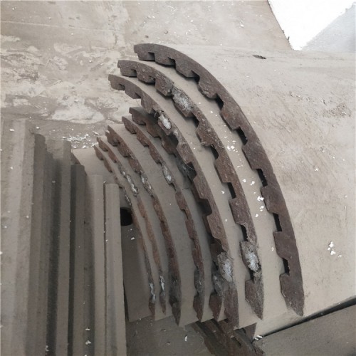 【九江破碎機(jī)配件高鉻耐磨錘頭合金篦條篩板】