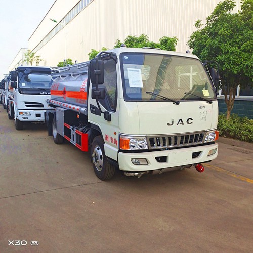 楚勝廠家直銷油罐車 江淮5方小型運(yùn)油車流動(dòng)加油車格實(shí)惠