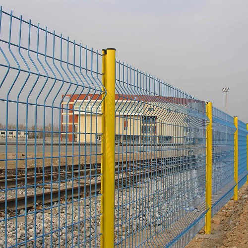 折彎護欄網(wǎng) 壓彎圍欄網(wǎng) 防爬隔離網(wǎng)