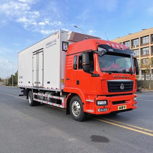 重汽汕德卡6.8米冷藏車 6米8冷鏈物流運(yùn)輸車可按揭0首付