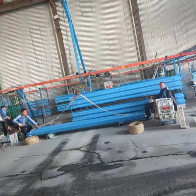 適用鄉(xiāng)村安防護(hù)欄多少錢