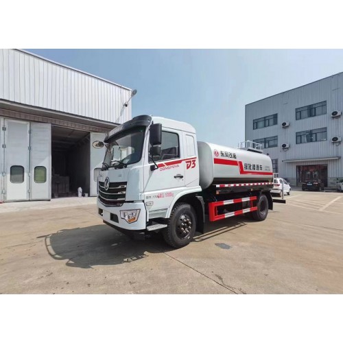東風專底D3S 12方灑水車 經(jīng)濟實惠抑塵車