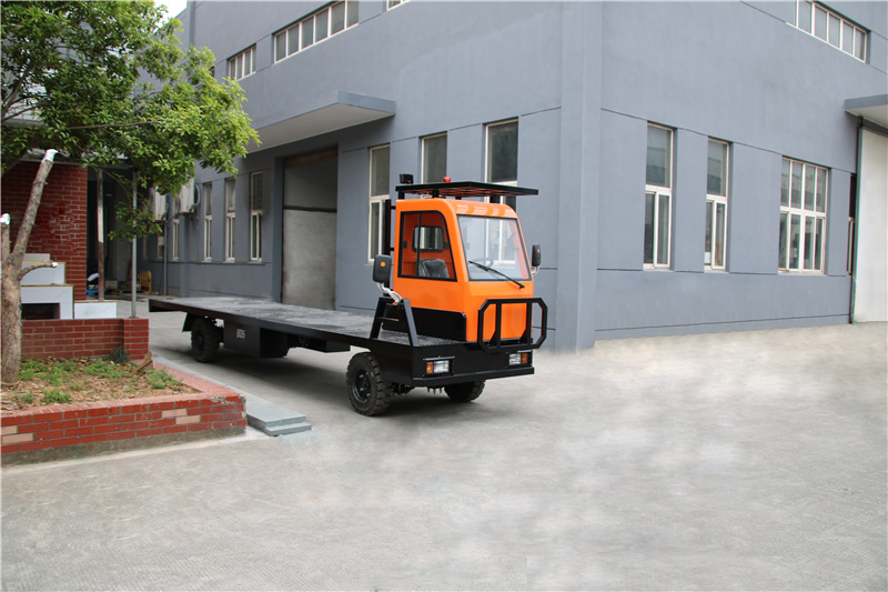 3電動(dòng)搬運(yùn)車(chē)