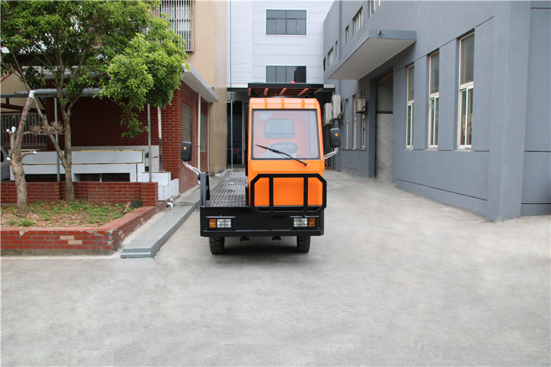 4電動(dòng)運(yùn)輸車(chē)價(jià)格