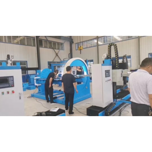 中部槽自動焊接機